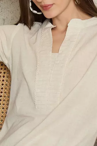 Women Ethnic Motifs Embroidered Cotton Kurta with Palazzo