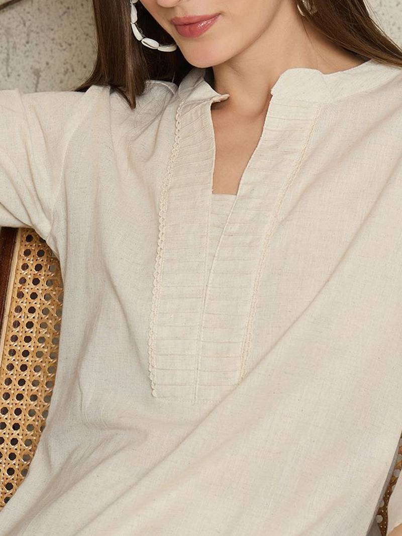 Women Ethnic Motifs Embroidered Cotton Kurta with Palazzo