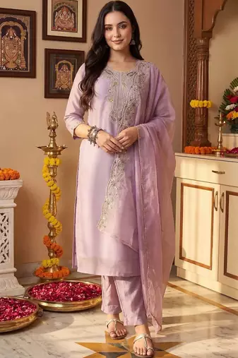 Women Ethnic Motifs Embroidered Thread Work Liva Kurta with Trousers & With Dupatta