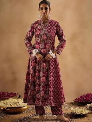 Women Floral Printed Angrakha Cotton Kurta with Trousers & With Dupatta 7