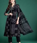 Women Printed Thread Work Cotton Kurta with Trousers & With Dupatta