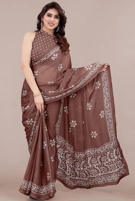 brown batik printed chiffon saree with unstitched blouse piece 1