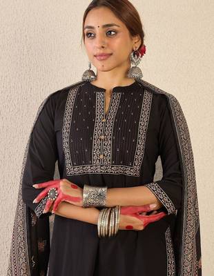 Women Ethnic Motifs Printed Mirror Work Cotton Kurta with Trousers & Dupatta 2