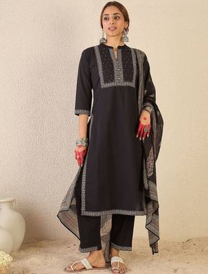Women Ethnic Motifs Printed Mirror Work Cotton Kurta with Trousers & Dupatta 3