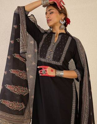 Women Ethnic Motifs Printed Mirror Work Cotton Kurta with Trousers & Dupatta 7