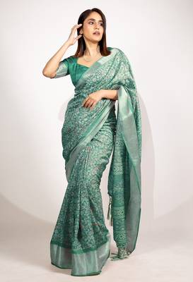 green floral printed cotton silk saree with unstitched blouse piece 2
