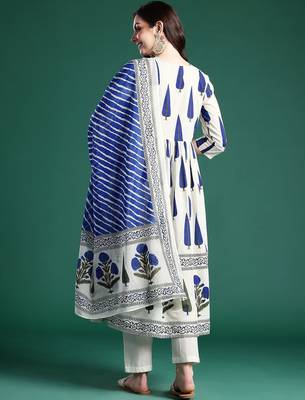 Ethnic Motifs Printed Angrakha Cotton Kurta with Trousers & Dupatta 7