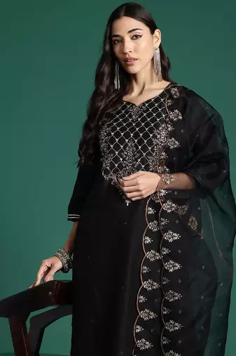 Ethnic Motifs Embroidered Zari Liva Kurta with Trousers & With Dupatta