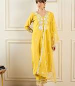 Floral Embroidered V-Neck Thread Work Straight Kurta With Trousers & Dupatta