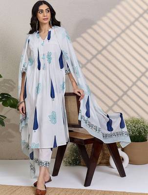 Women Ethnic Motifs Printed Cotton Kurta with Trousers & With Dupatta 1
