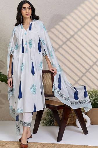 Women Ethnic Motifs Printed Cotton Kurta with Trousers & With Dupatta