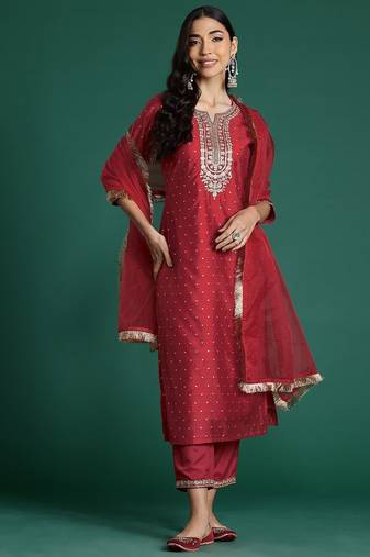 Embroidered Chanderi Silk Kurta With Trousers & Dupatta