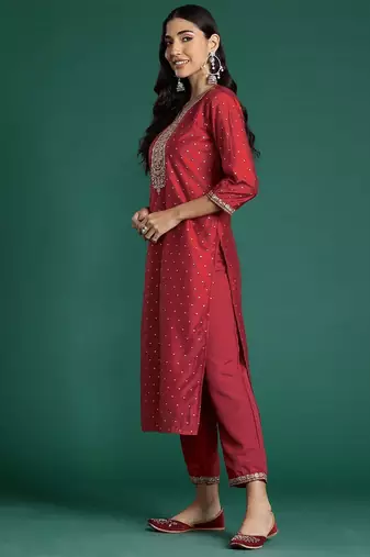 Embroidered Chanderi Silk Kurta With Trousers & Dupatta