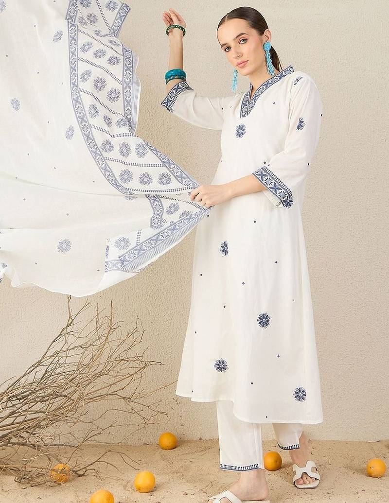 Women Floral Embroidered Thread Work Cotton Kurta with Trousers & With Dupatta