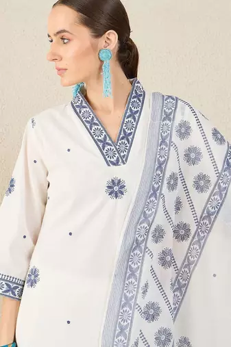 Women Floral Embroidered Thread Work Cotton Kurta with Trousers & With Dupatta