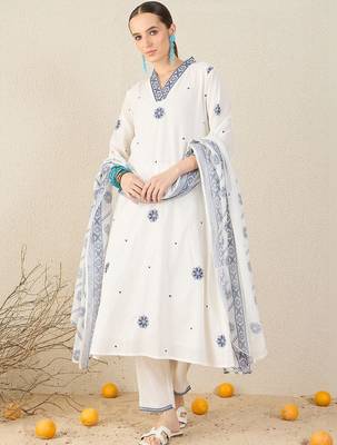 Women Floral Embroidered Thread Work Cotton Kurta with Trousers & With Dupatta 6