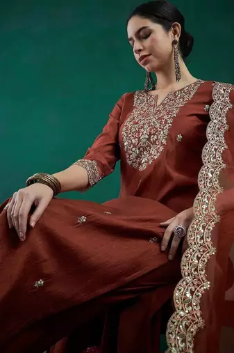 Women Ethnic Motifs Embroidered Liva Kurta with Trousers & With Dupatta