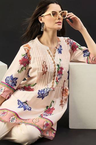 Women Floral Printed Pleated Cotton Kurti with Trousers