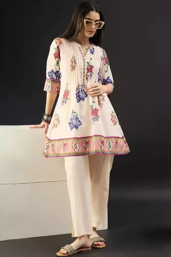 Women Floral Printed Pleated Cotton Kurti with Trousers