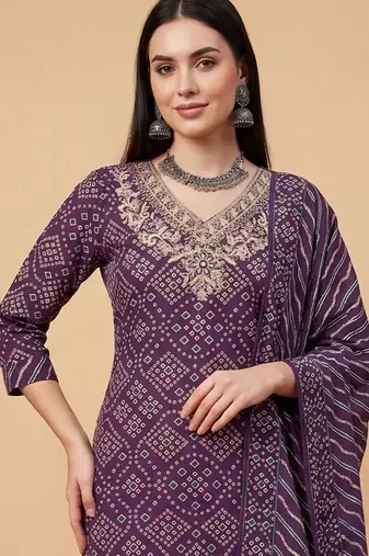 Women Ethnic Motifs Printed Thread Work Cotton Kurta with Trousers & With Dupatta