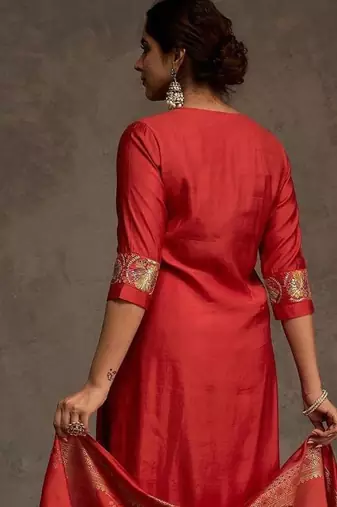 Women Ethnic Motifs Embroidered Kurta with Trousers & Dupatta