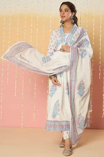 Women Floral Printed Sequinned Cotton Kurta with Trousers & With Dupatta