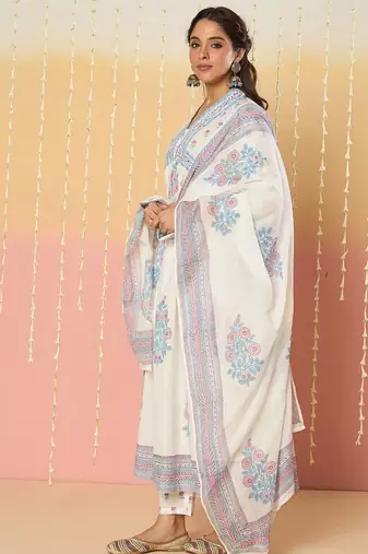 Women Floral Printed Sequinned Cotton Kurta with Trousers & With Dupatta