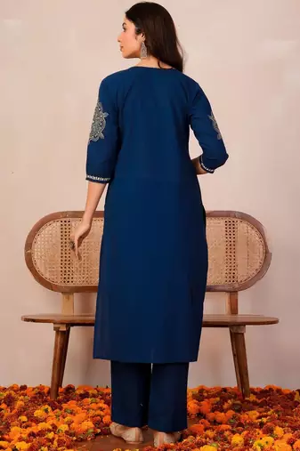 Women Ethnic Motifs Printed Cotton Kurta with Trousers & With Dupatta