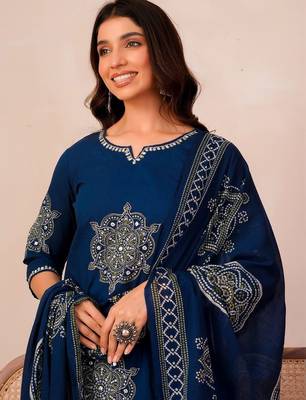 Women Ethnic Motifs Printed Cotton Kurta with Trousers & With Dupatta 6