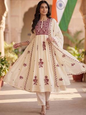Women Ethnic Motifs Embroidered Empire Thread Work Kurta with Trousers & With Dupatta 3