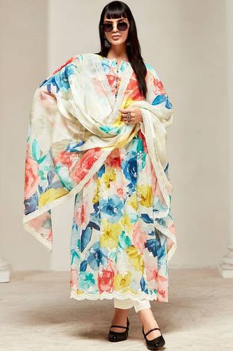 Floral Printed Round Neck Long Sleeves Kurta & Trouser With Dupatta