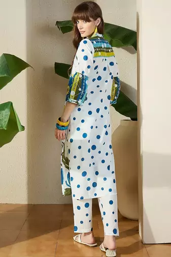 Women Floral Printed Cotton Kurta with Trousers