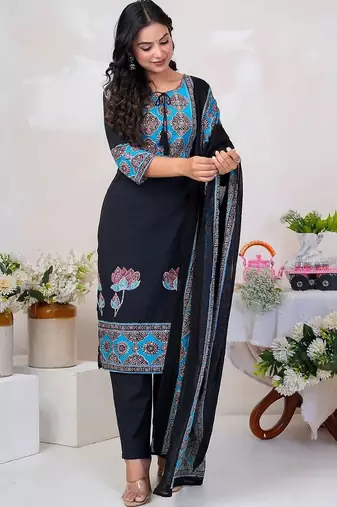 Women Floral Printed Sequinned Cotton Kurta with Trousers & With Dupatta