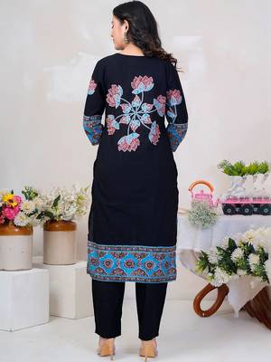 Women Floral Printed Sequinned Cotton Kurta with Trousers & With Dupatta 7