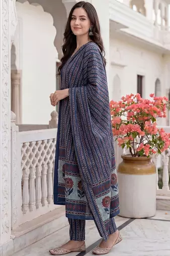 Women Ethnic Motifs Printed Cotton Kurta with Trousers & With Dupatta