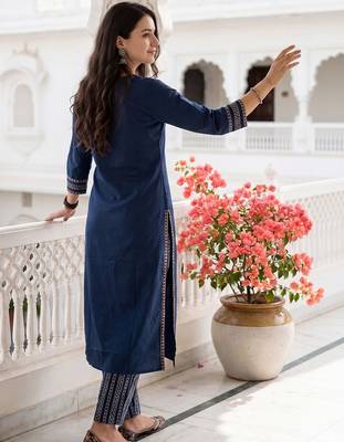 Women Ethnic Motifs Printed Cotton Kurta with Trousers & With Dupatta 4