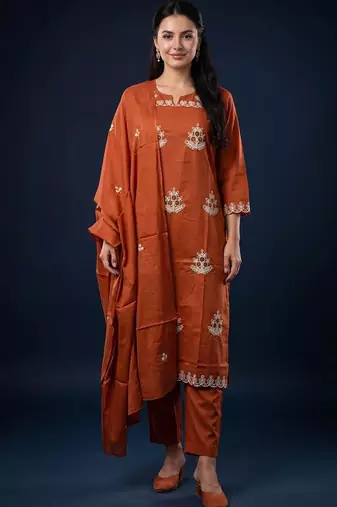 Women Ethnic Motifs Embroidered Thread Work Cotton Kurta with Trousers & With Dupatta