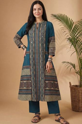 Women Printed Mirror Work Cotton Kurta with Trousers