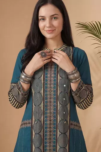 Women Printed Mirror Work Cotton Kurta with Trousers