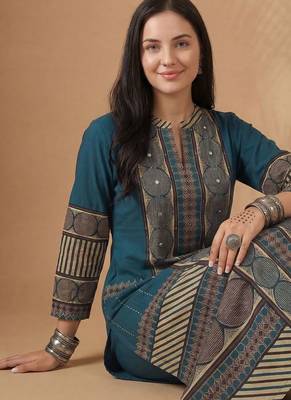 Women Printed Mirror Work Cotton Kurta with Trousers 5