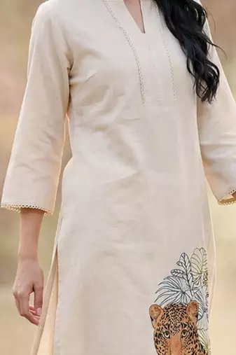 Women Animal Embroidered Thread Work Cotton Kurta with Trousers