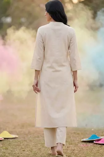 Women Animal Embroidered Thread Work Cotton Kurta with Trousers