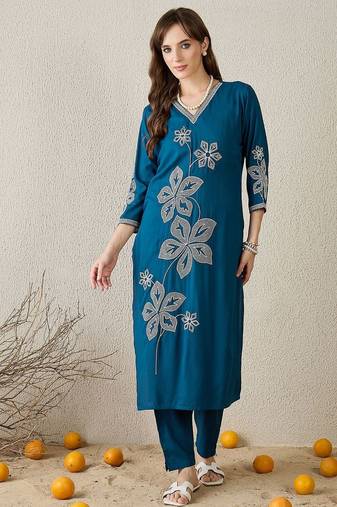Women Floral V-Neck Embroidered Thread Work Straight Kurta Sets