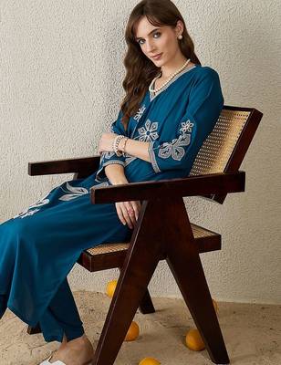 Women Floral V-Neck Embroidered Thread Work Straight Kurta Sets 6