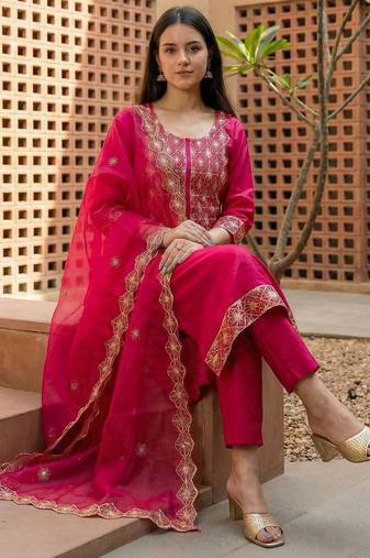 Women Ethnic Motifs Embroidered Thread Work Kurta with Trousers & With Dupatta