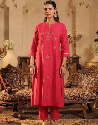 Floral Embroidered Notch Neck Panelled A-Line Kurta & Trousers With Dupatta 5