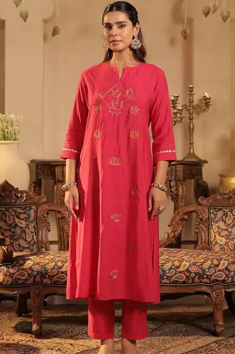 Floral Embroidered Notch Neck Panelled A-Line Kurta & Trousers With Dupatta
