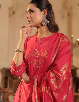Floral Embroidered Notch Neck Panelled A-Line Kurta & Trousers With Dupatta 6