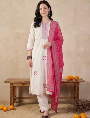 Women Ethnic Motifs Embroidered Thread Work Cotton Kurta with Trousers & With Dupatta 1