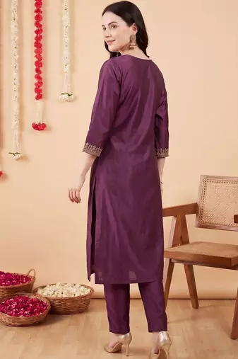 Women Ethnic Motifs Embroidered Kurta with Trousers & With Dupatta